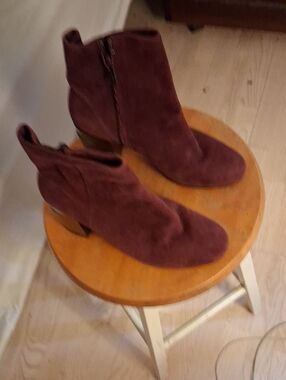 Robert Clergerie Burgundy Suede Ankle Booties